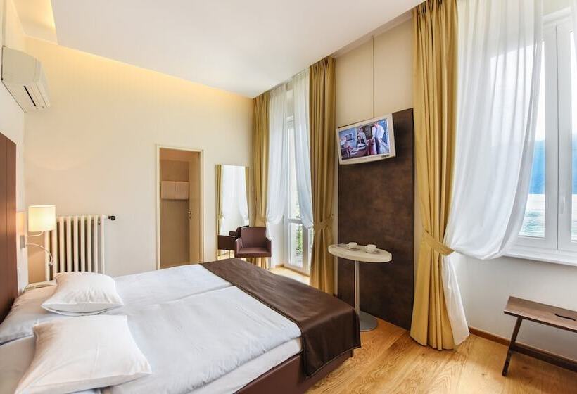 이그제큐티브 룸, Walter Au Lac