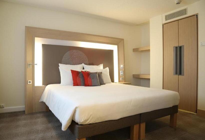 سوییت جونیور, Novotel Abidjan Plateau