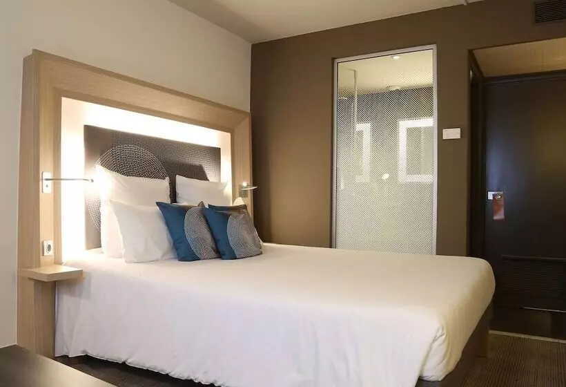 سوییت جونیور, Novotel Abidjan Plateau