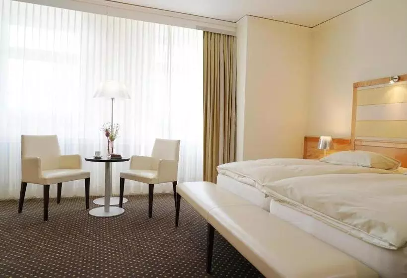 Deluxe Kolmen Hengen Huone, Park Hotel Am Rhein Gesundheitshotel Und Residenzen
