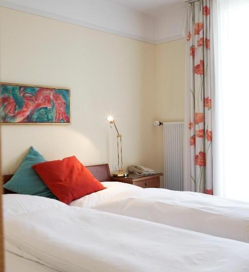 غرفة قياسية, Seehotel Gotthard