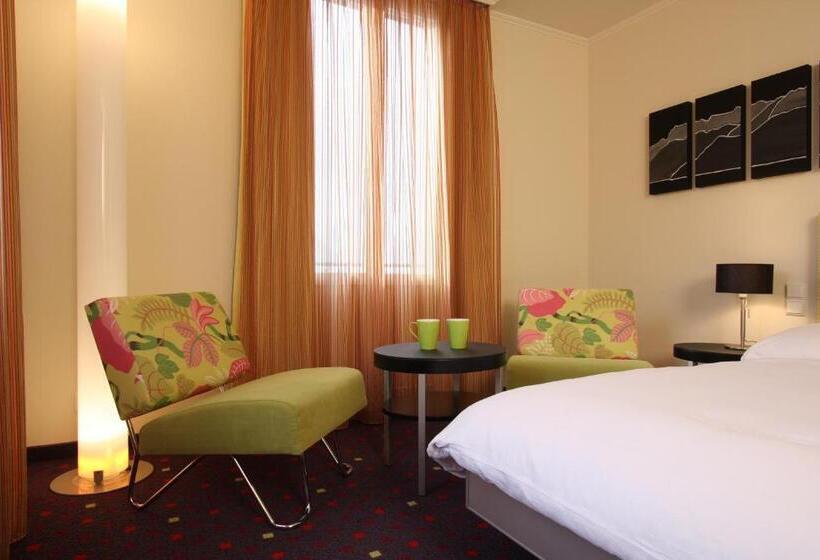 غرفة قياسية, Seehotel Gotthard