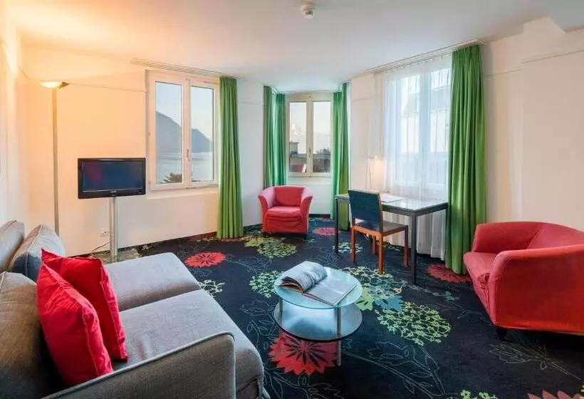 Suite Junior Vista Lago, Seehotel Gotthard