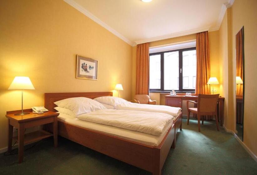 标准间, Alsterhof