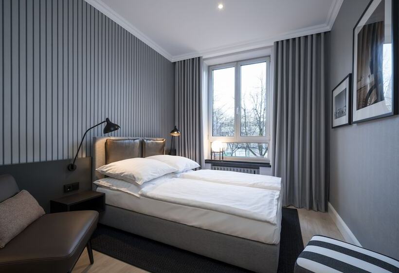 标准间, Alsterhof