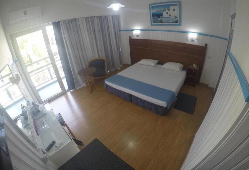 Standard Værelse m. Balkon, Asty