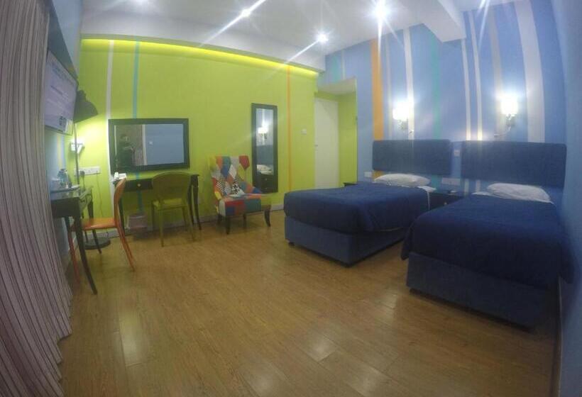 Executive Værelse, Asty