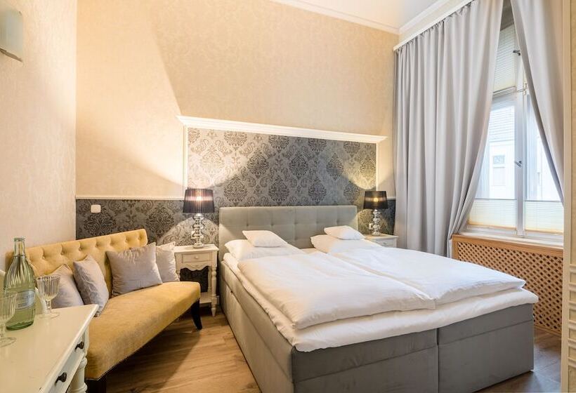 اتاق استاندارد, Augusta Am Kurfürstendamm