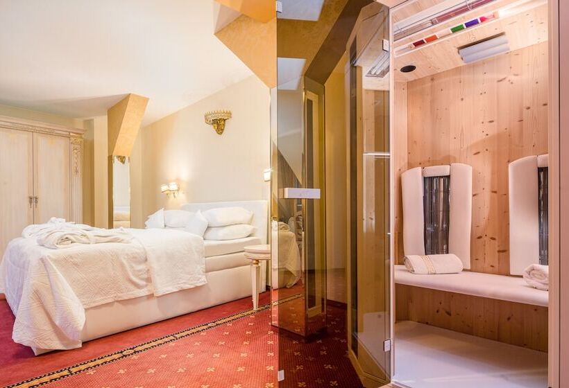 سوئیت با وان آب گرم, Augusta Am Kurfürstendamm