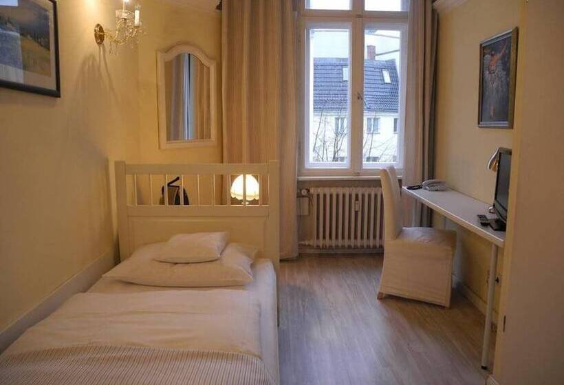 اتاق استاندارد یک نفره, Augusta Am Kurfürstendamm