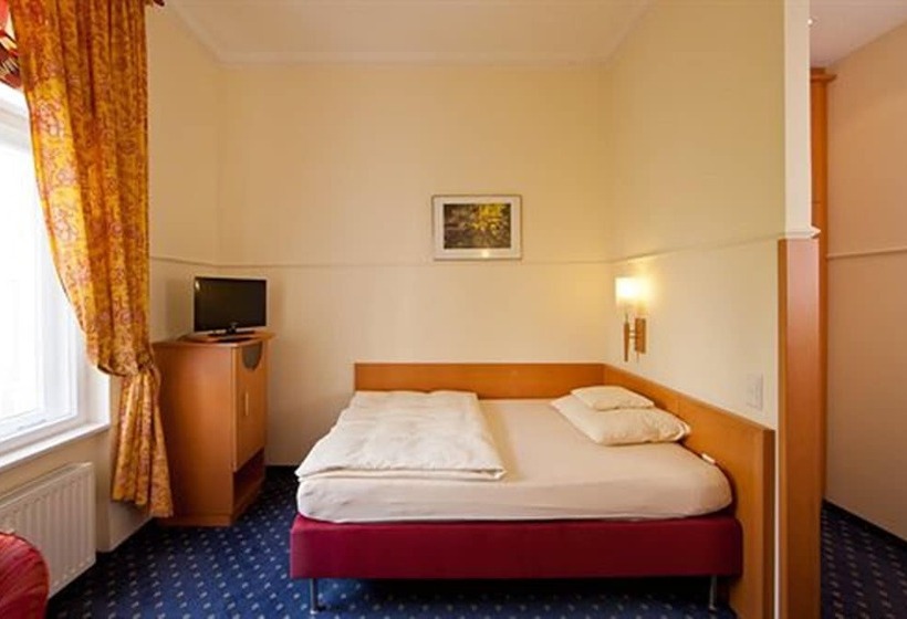 اتاق استاندارد یک نفره, Augusta Am Kurfürstendamm