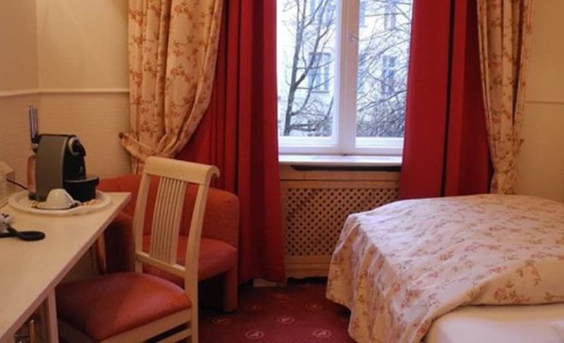 اتاق سوپریور یک تخته, Augusta Am Kurfürstendamm