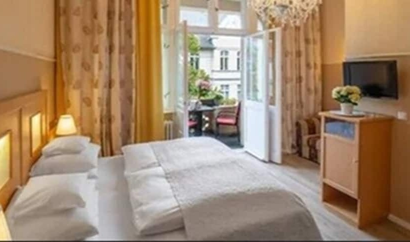 اتاق استاندارد با بالکن, Augusta Am Kurfürstendamm