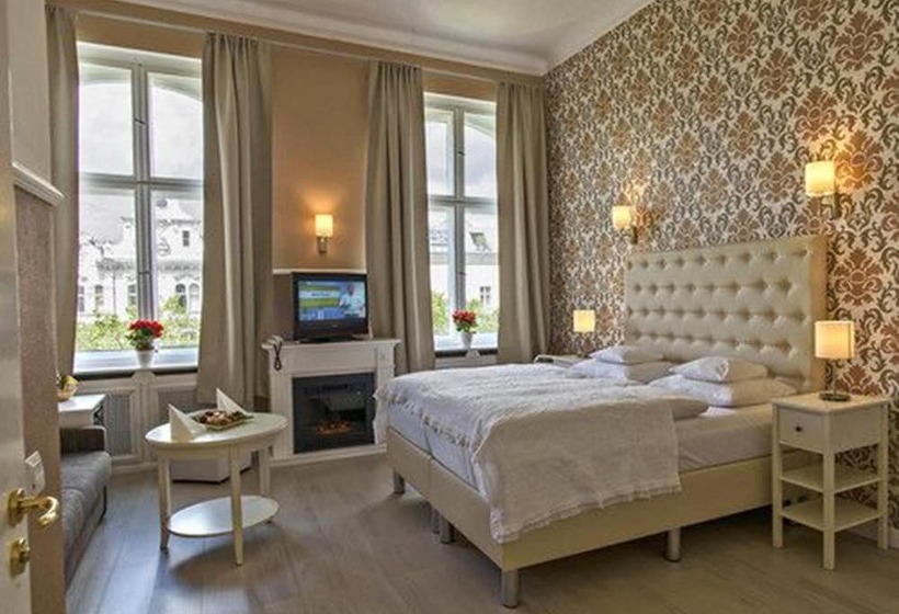 اتاق راحتی, Augusta Am Kurfürstendamm