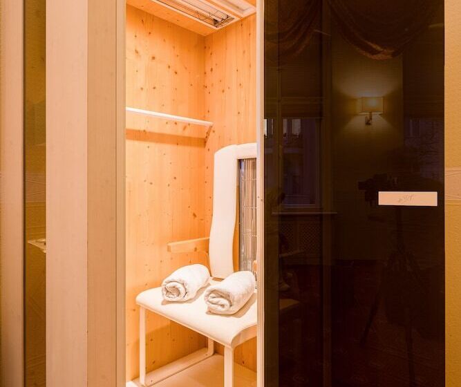 اتاق سوپریور با وان آب گرم, Augusta Am Kurfürstendamm