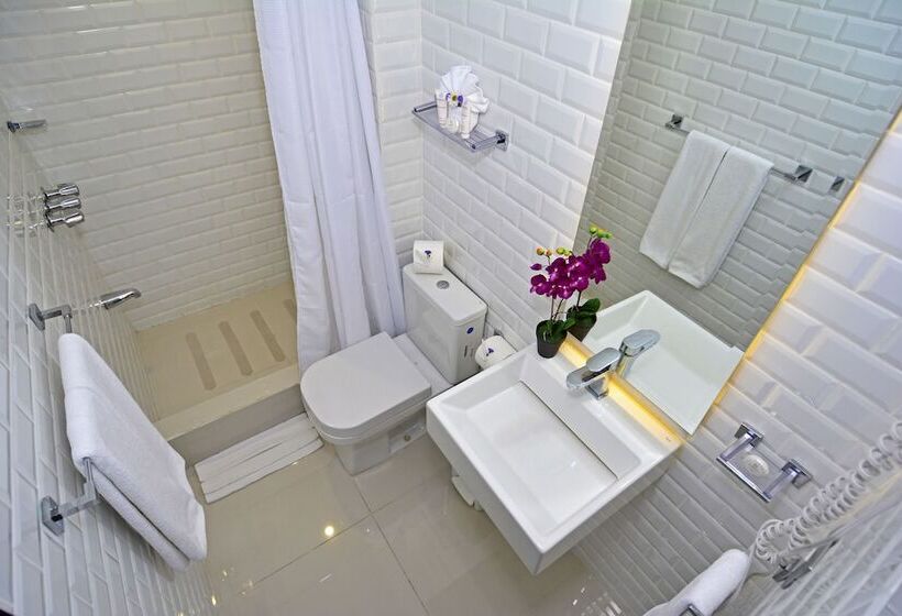 豪华房间, Auténtico