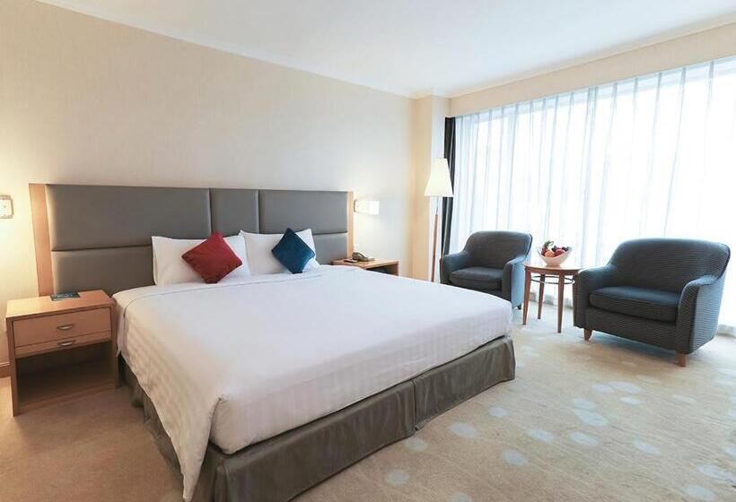 اتاق اجرایی با تخت بزرگ, Beijing Xinqiao