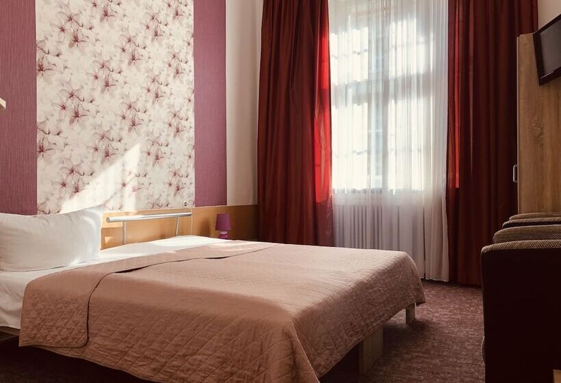 StandaardKamer, Castell Am Kurfurstendamm