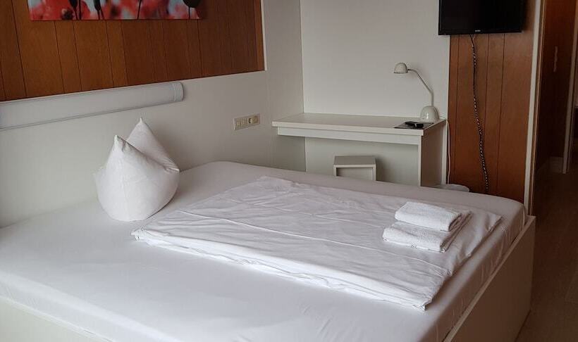 اتاق استاندارد, Central Hotel Tegel