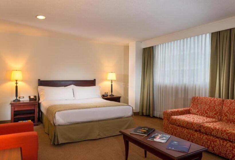 Номер Superior, Dann Av. 19