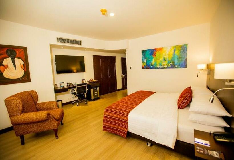 スタンダードルーム, Dann Carlton Cali