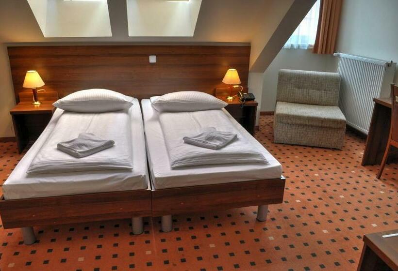 اتاق استاندارد, Europa City