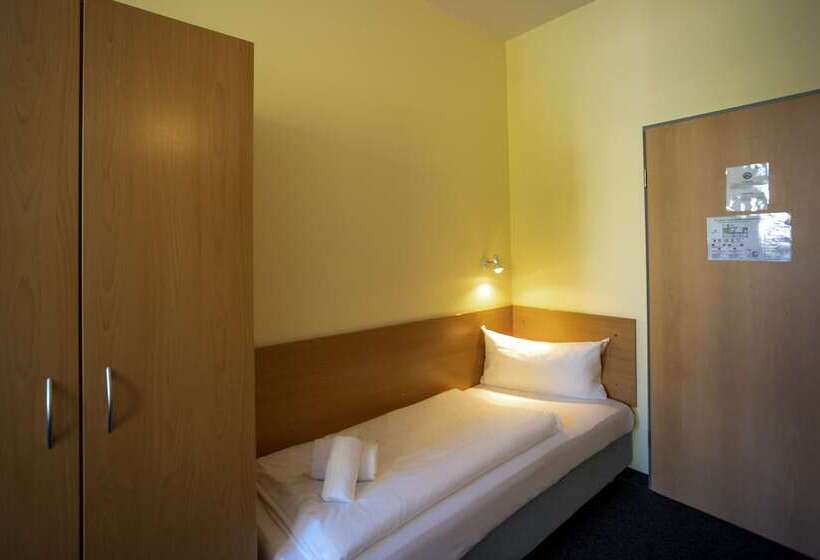 اتاق استاندارد سه نفره, Familienhotel Citylight