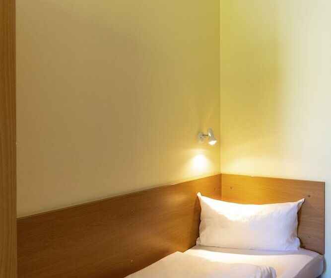 اتاق استاندارد سه نفره, Familienhotel Citylight