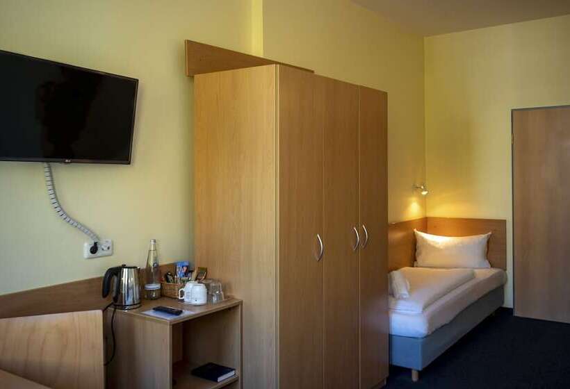 اتاق استاندارد سه نفره, Familienhotel Citylight