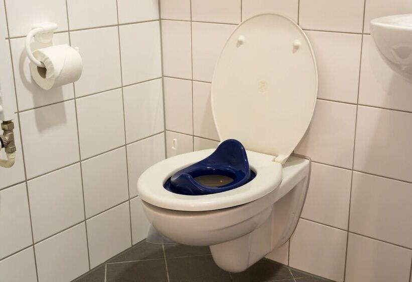 اتاق استاندارد چهار تخته, Familienhotel Citylight