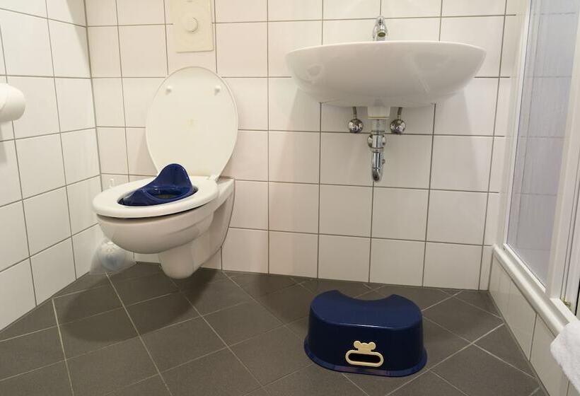 اتاق استاندارد چهار تخته, Familienhotel Citylight