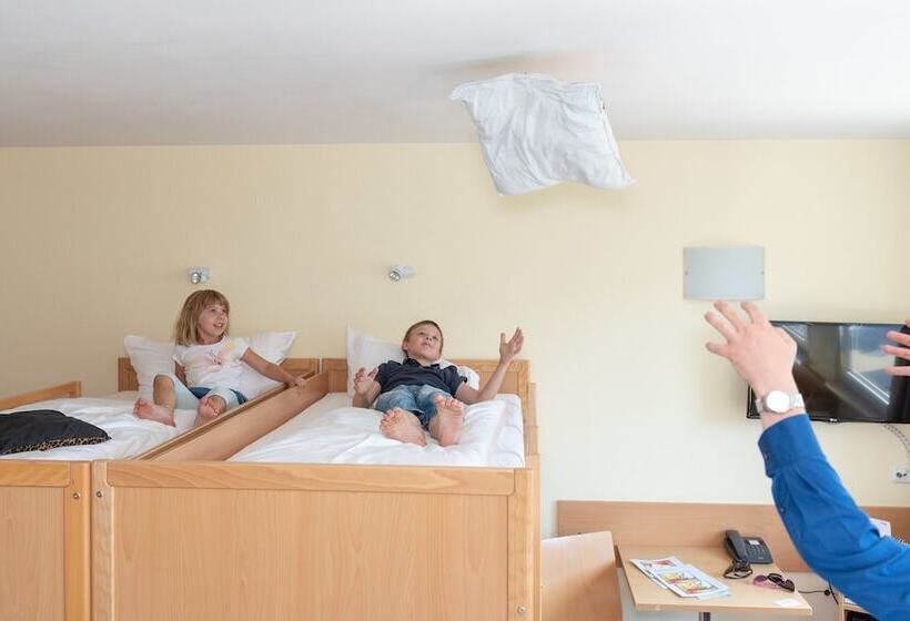 اتاق خانوادگی, Familienhotel Citylight