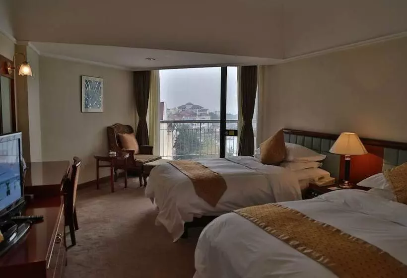 オーシャンビュースタンダードルーム, Huiquan Dynasty Hotel Qingdao