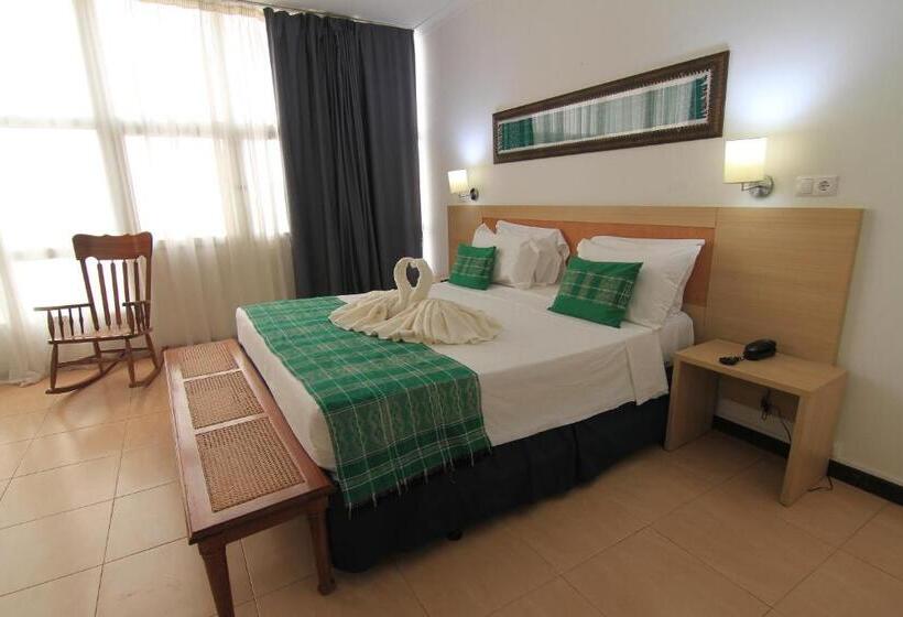 اتاق لوکس با تخت بزرگ, Santa Maria
