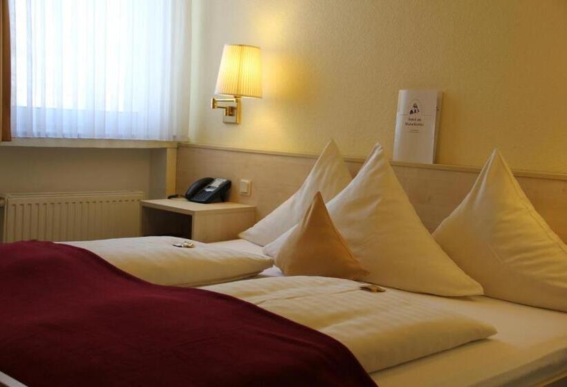 舒适型单人间, Am Marschiertor