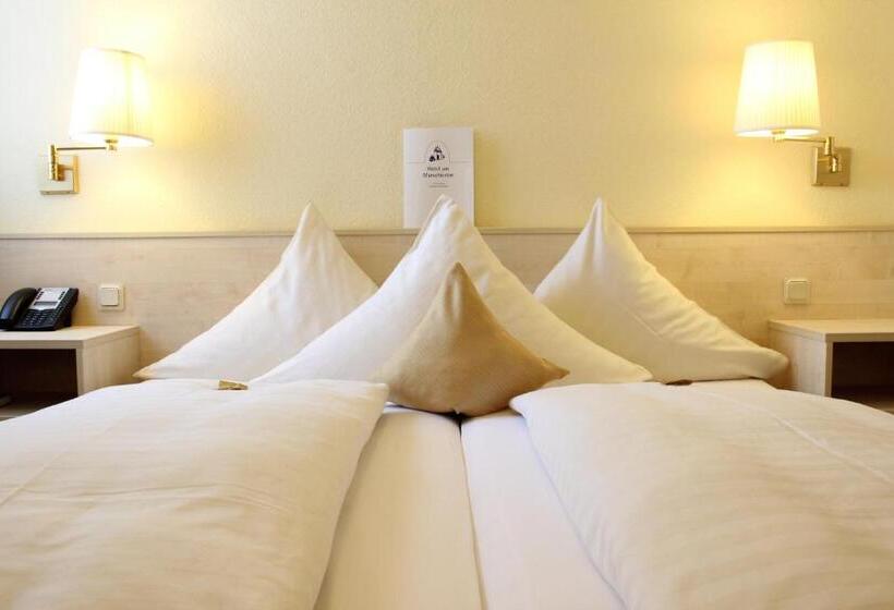 标准间, Am Marschiertor