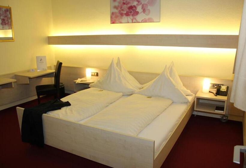 标准间, Am Marschiertor