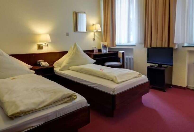 标准间, Am Marschiertor