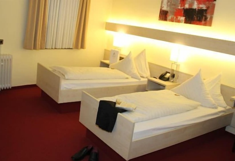 标准间, Am Marschiertor