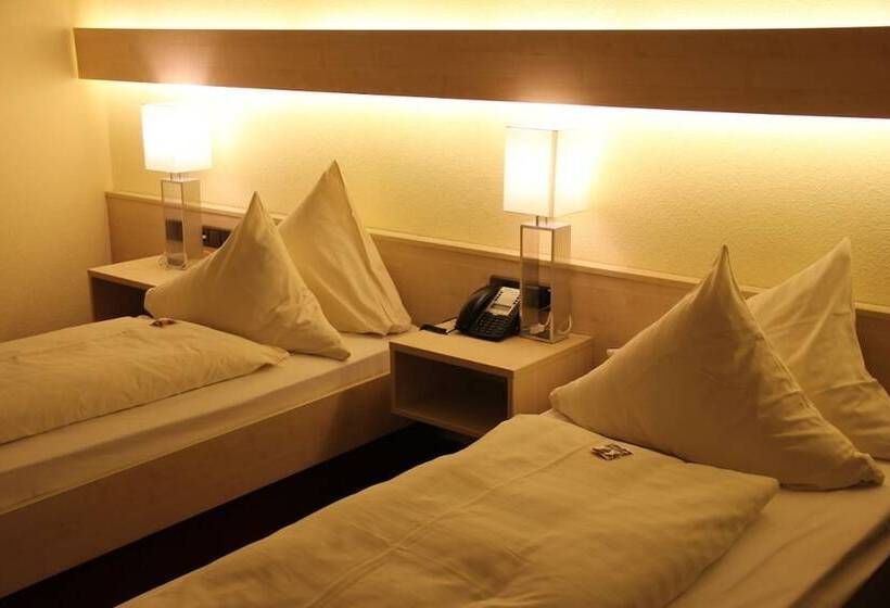 标准间, Am Marschiertor