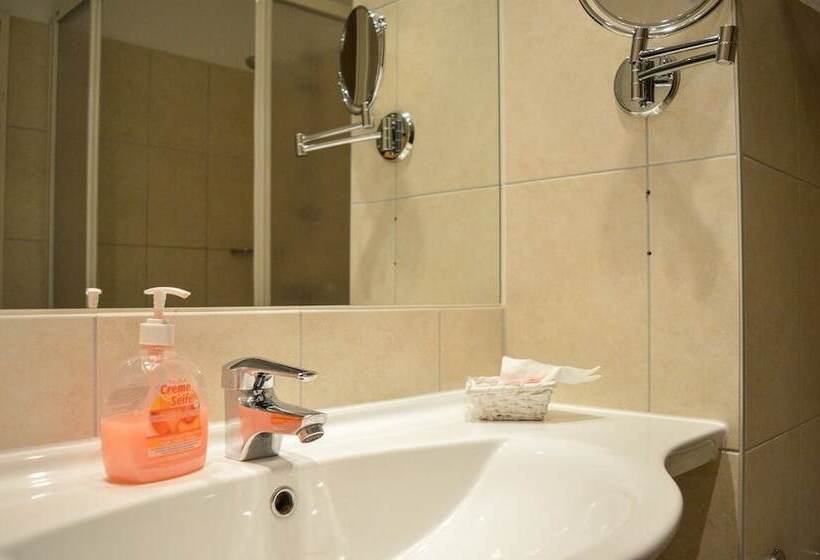 اتاق استاندارد سه نفره, Carea Residenz Hotel Harzhöhe