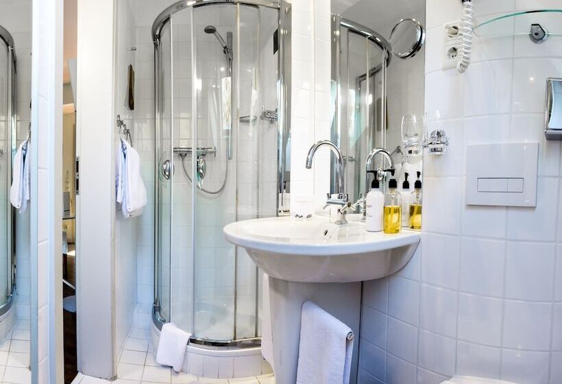 جناح جونيور, Der Lennhof