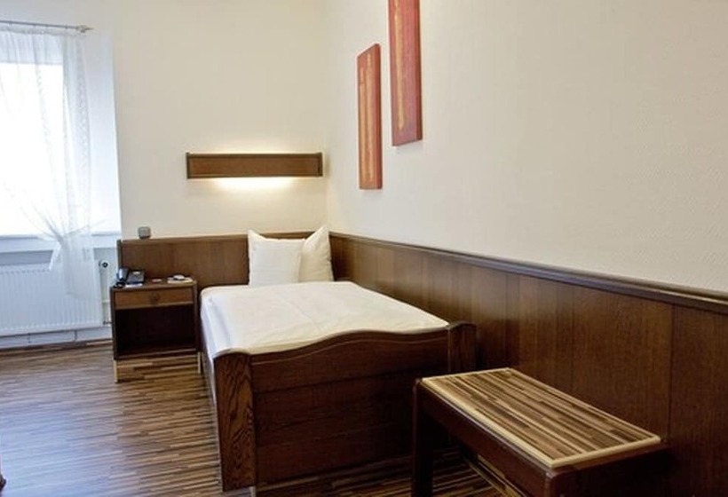 חדר סטנדרט יחיד, Deutsches Haus