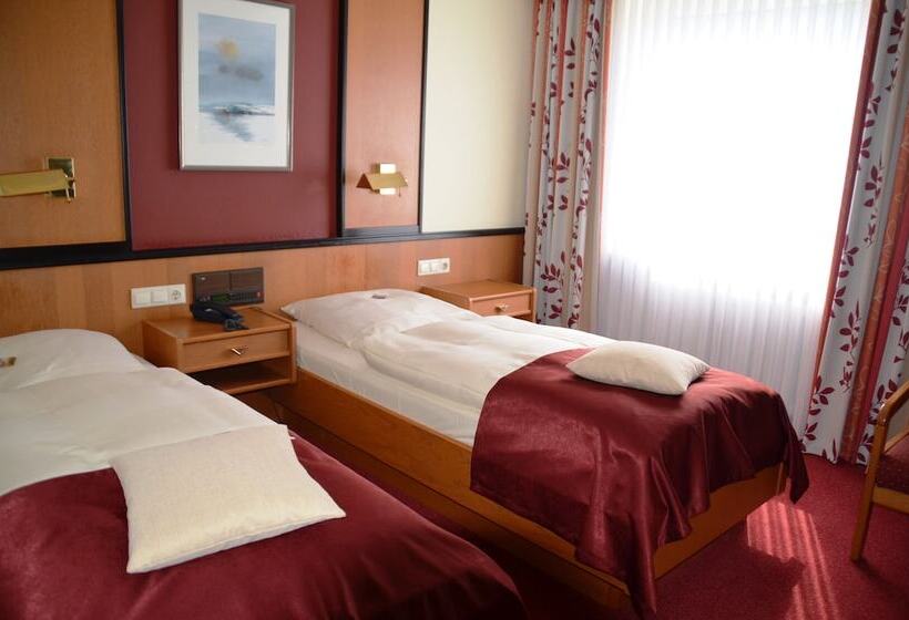 컴포트 룸, Exquisit