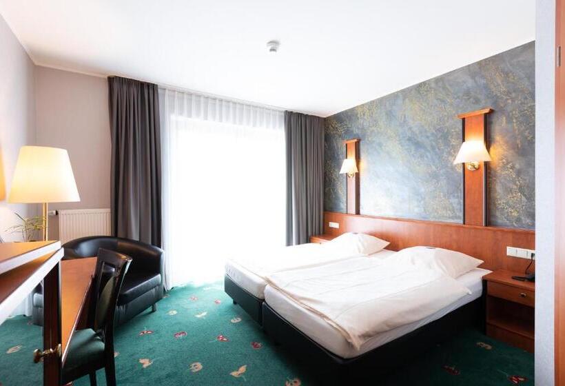 디럭스 룸, Freihof