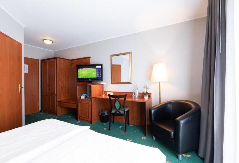 디럭스 룸, Freihof