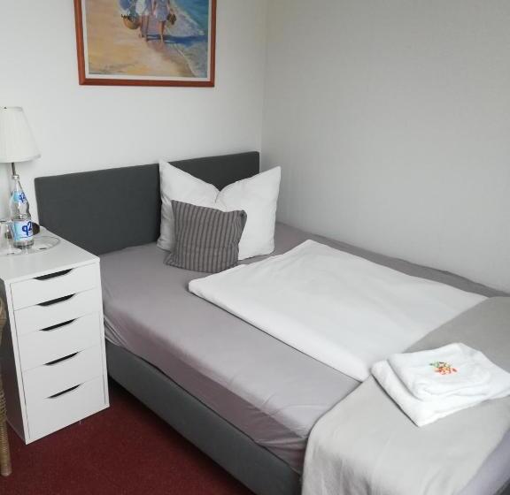 Номер Стандарт Индивидуальный, Hoffmanns Holsteinisches Haus