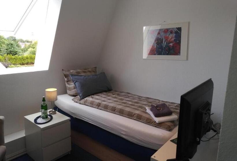 Номер Стандарт Индивидуальный, Hoffmanns Holsteinisches Haus