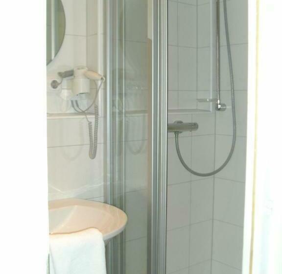 标准单人间, Meyn