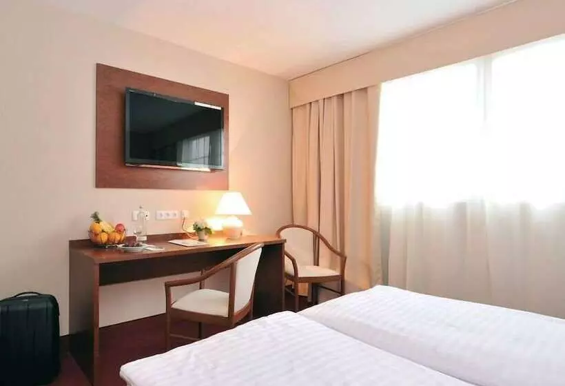 Superior Room, Restaurant Hottche